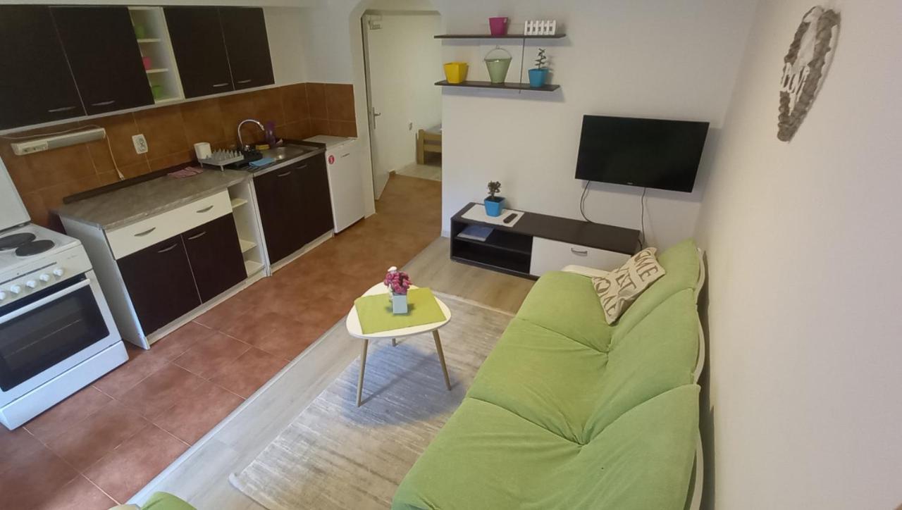 Jani Apartment City Skopje City ​​Center Екстериор снимка